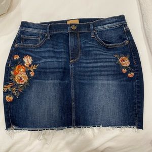 DRIFTWOOD Kate floral embroidered jean denim Mini Skirt Sz 26
